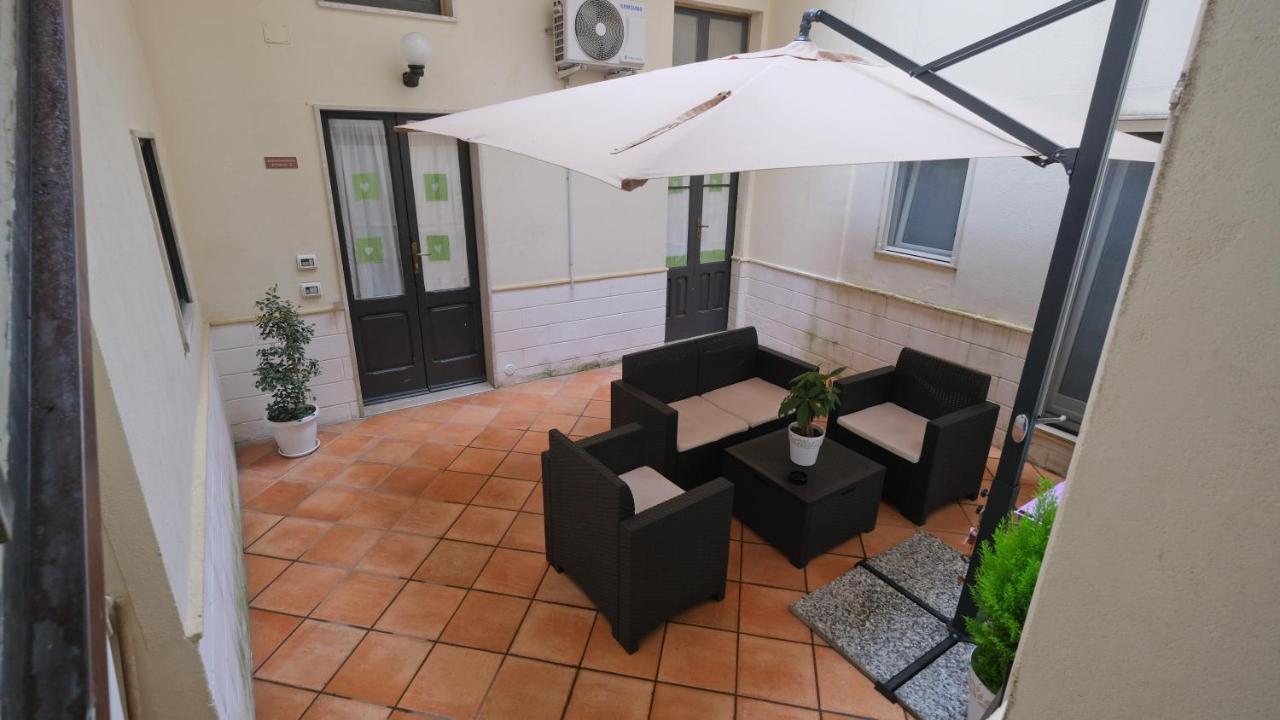 شقة Bilocale Porta Napoli برينديسي المظهر الخارجي الصورة